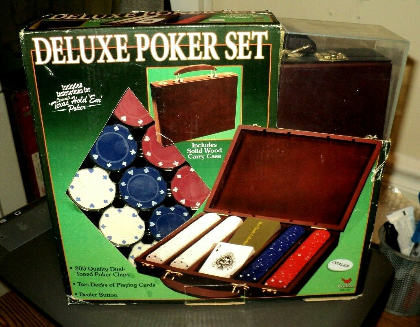 Cardinal Deluxe Poker Set (2004) Brand New: 200 Chips: Two Decks: Dealer Button